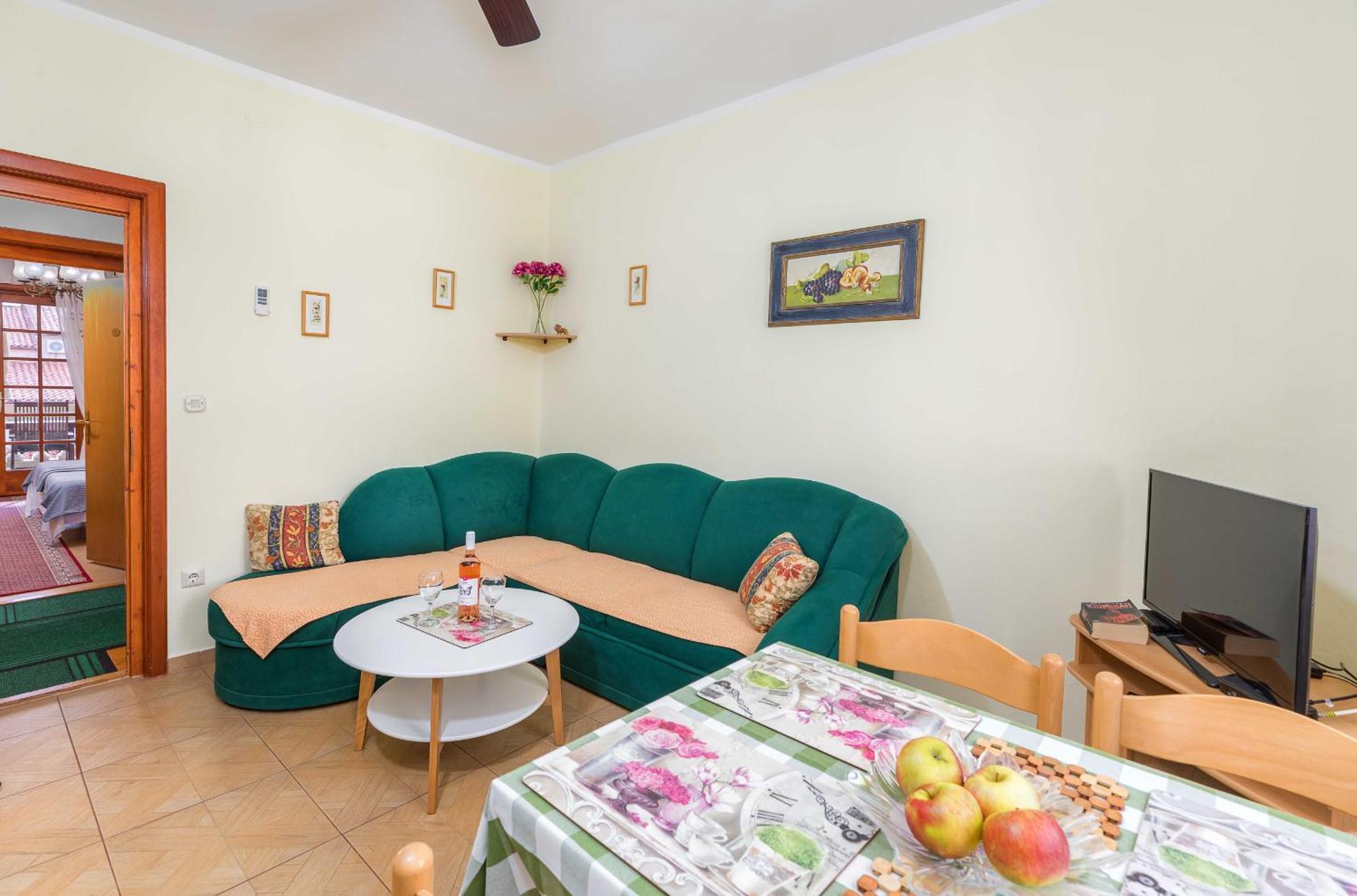 Villa Nada In Fazana - Near The Beach Esterno foto