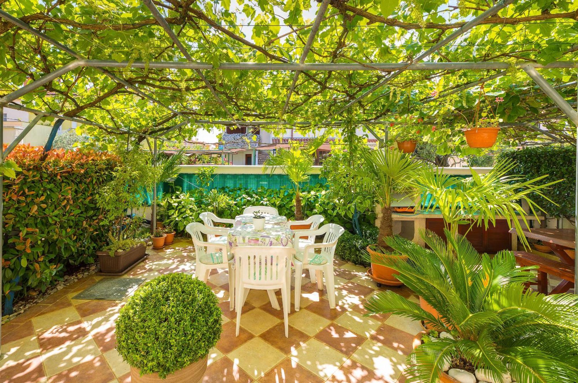 Villa Nada In Fazana - Near The Beach Esterno foto